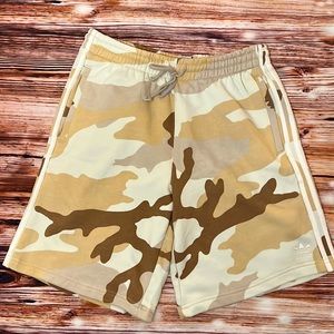 Adidas. Camo shorts. Large